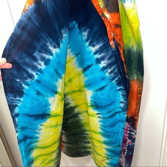 Tapestry Wall Decor Flag Rainbow Circle Tie Dye Peace Sign Pride Fair Trade - Picture 6 of 7